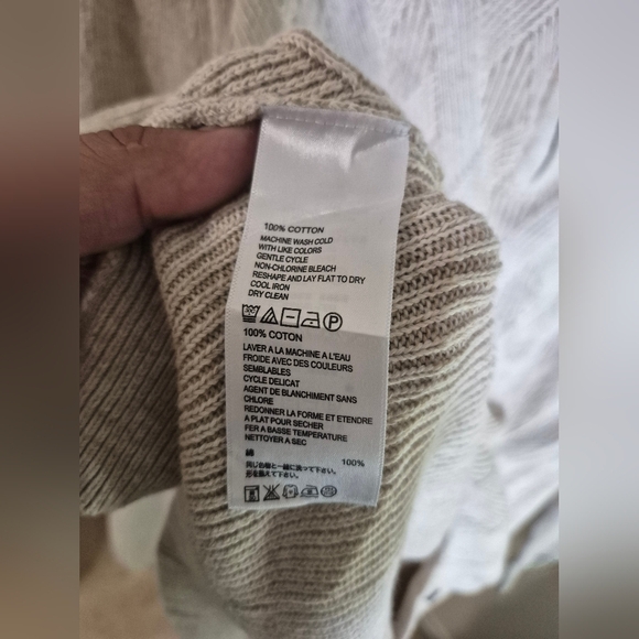 Tommy Bahama Men's Cream Sweater - Picture 6 of 8